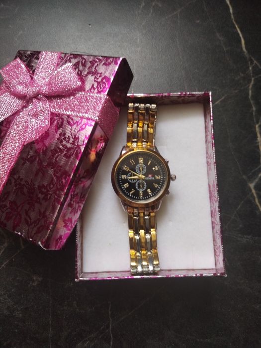 Годинник наручний жіночий