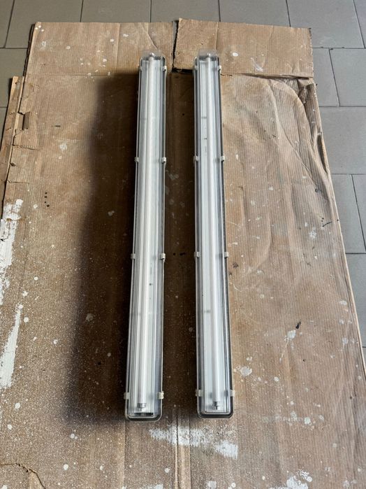 Candeeiro com fluorescente