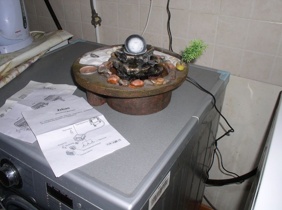 комнатный фонтан вращающийся шар