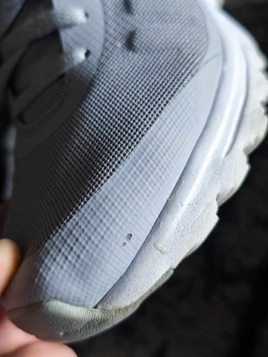 Nike Air Max invigor 44