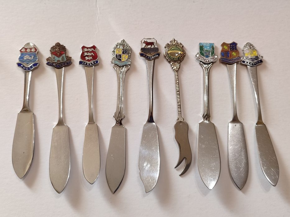 Колекційні ножі ложки