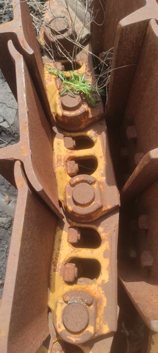 Гусениця Berco cr5536 на Caterpillar/CAT D6H-HD(Volvo,Doosan,Hyundai)