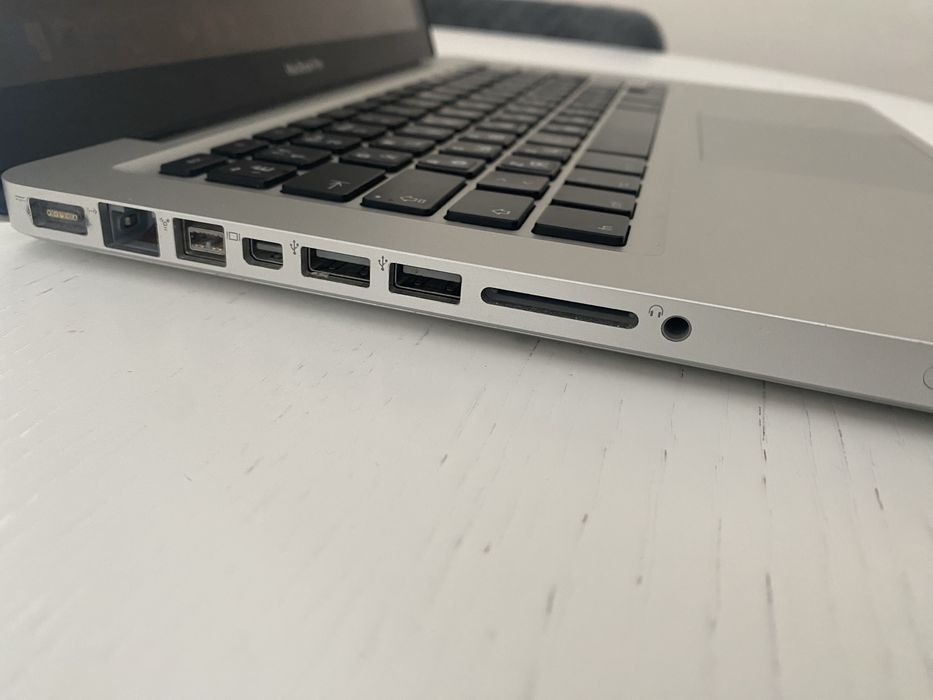 Продам MacBook Pro