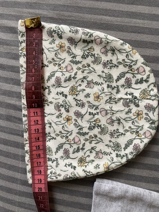 Шапочки біні на дівчинку