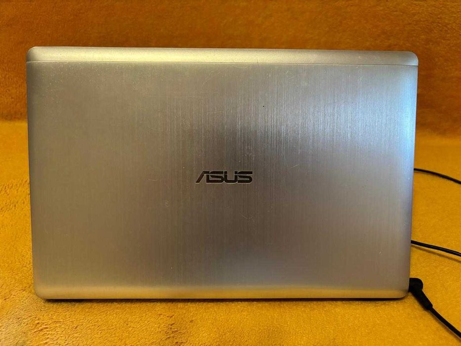 Ноутбук ASUS S200E-CT162H