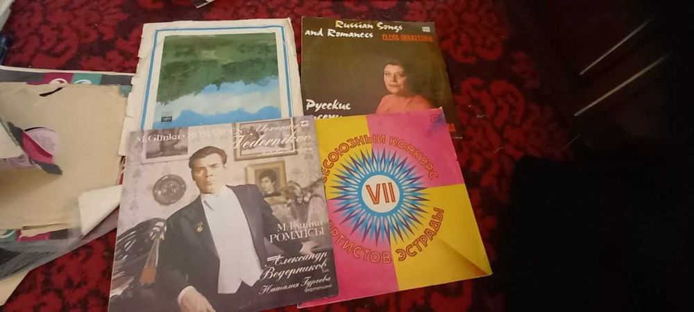 Пластинки продам