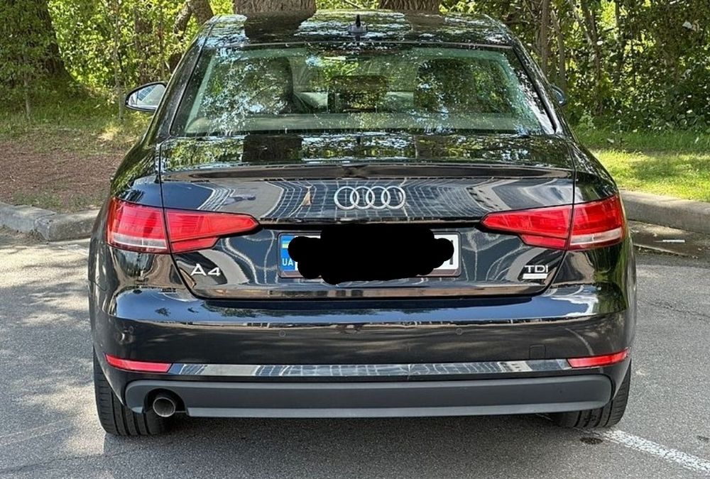 Audi A4b9 2.0d 2016