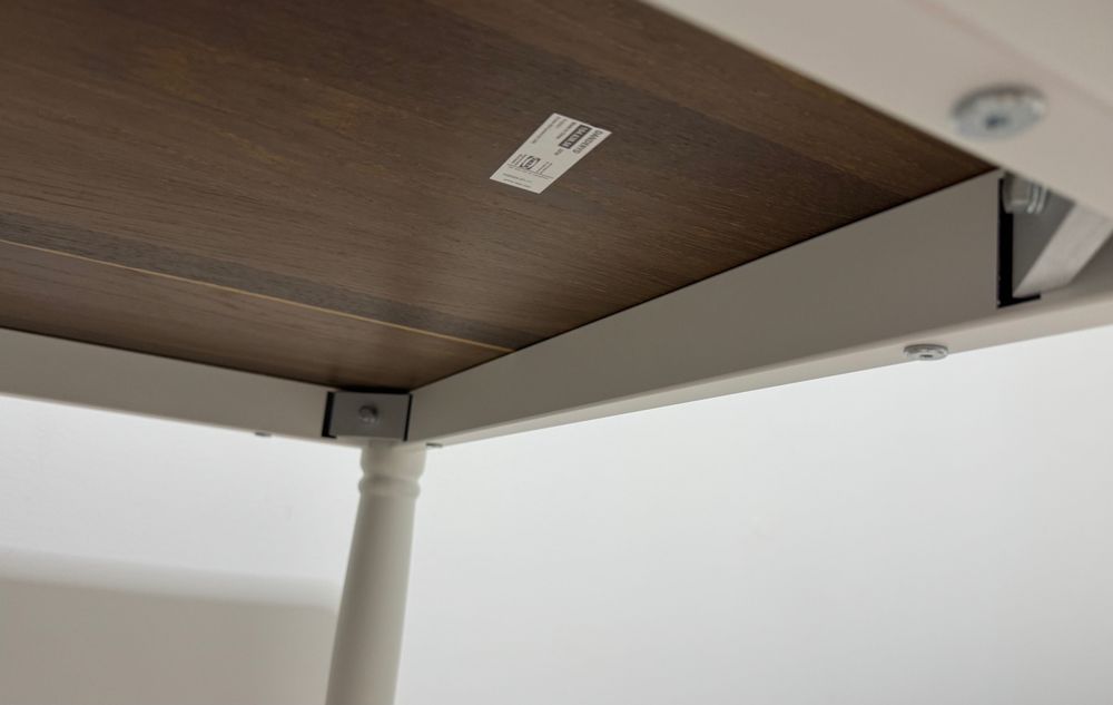 Mesa 130x80x75 - Tampo de Madeira | Pé Metálico