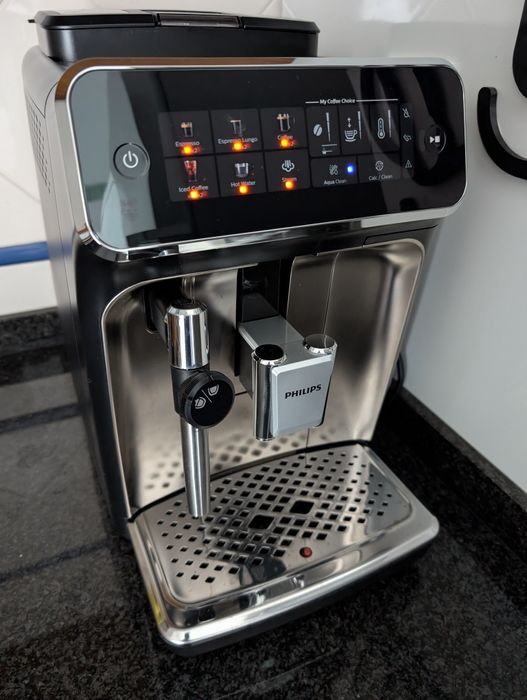 Máquina Café Philips 3300