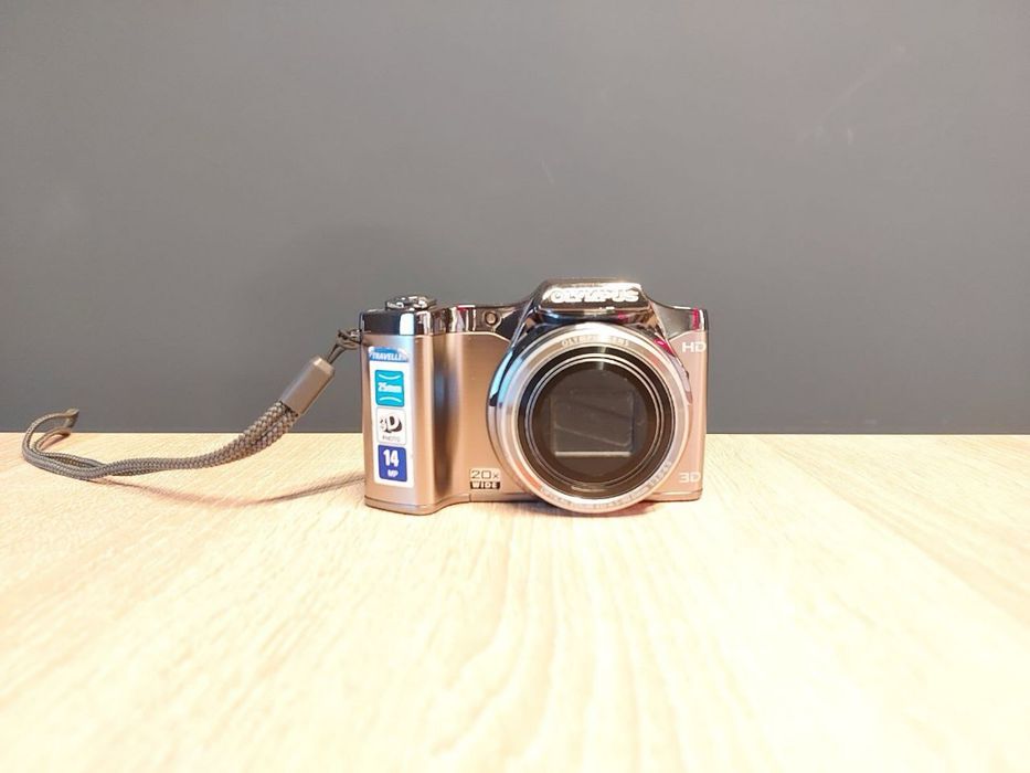 Olympus SZ-11  цифровий фотоапарат