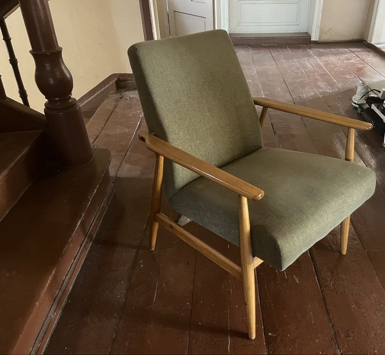 Fotel PRL “Lisek” po renowacji- 4 sztuki