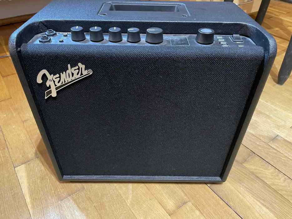 Wzmacniacz gitarowy Fender Mustang LT25