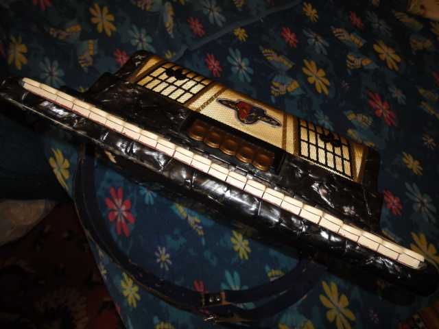 Аккордеон Баркароле .Производства ГДР.