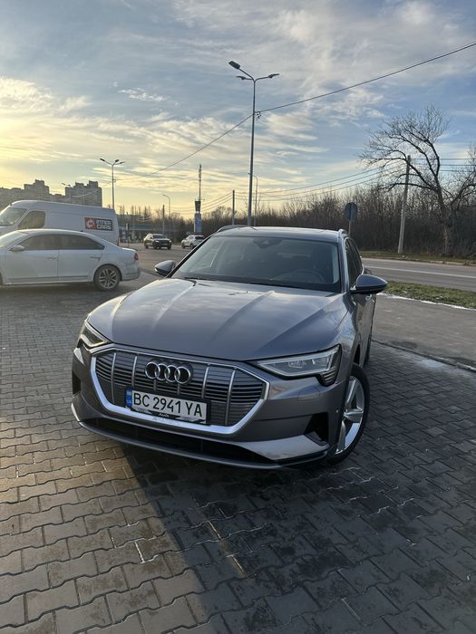Audi e-tron 95кВт топ-комплектація ідеальний стан