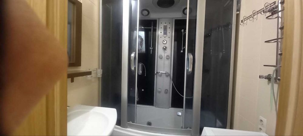 Продам 4-кім квартиру покращене планування капремонт Дружби Народов