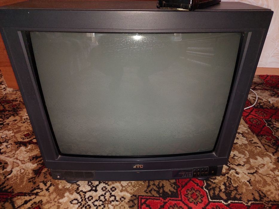 Продам телевізор  JVC