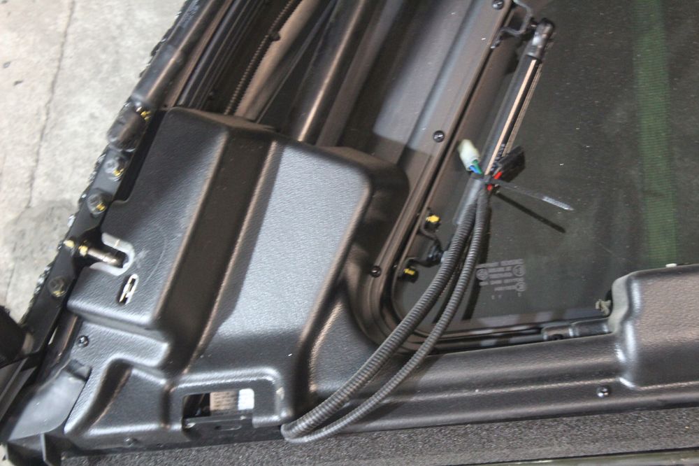 zabudowa hardtop na pakę vw amarok premium 2022- oem