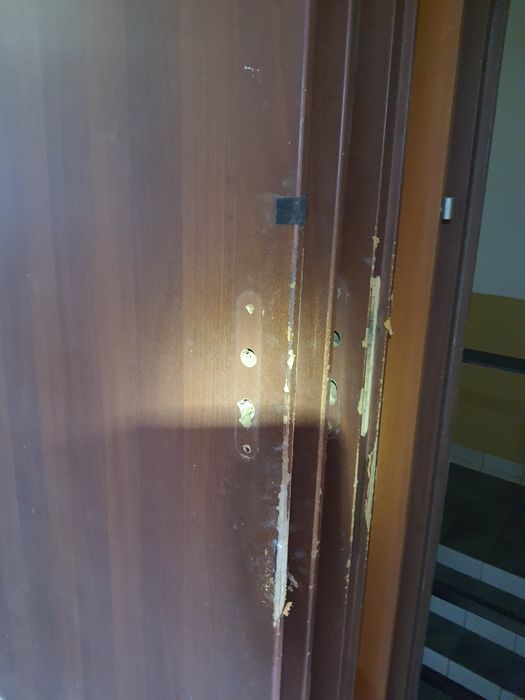 Drzwi wewnetrzne 90x200 ciemny braz prawe i lewe