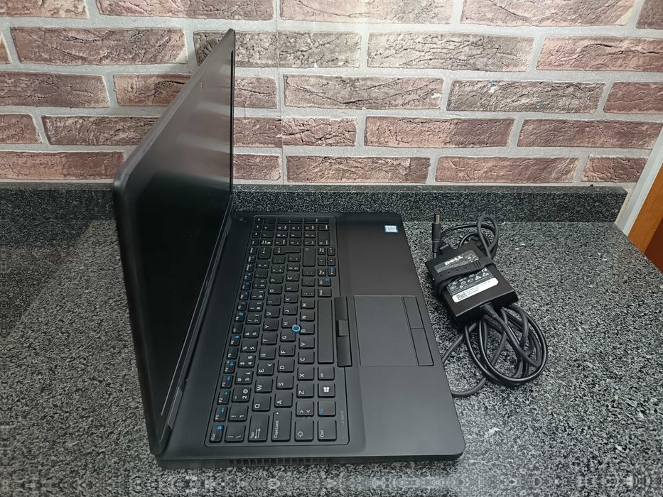 Dell Latitude E5570 core i5 SSD 256gb RAM 4gb DDR4