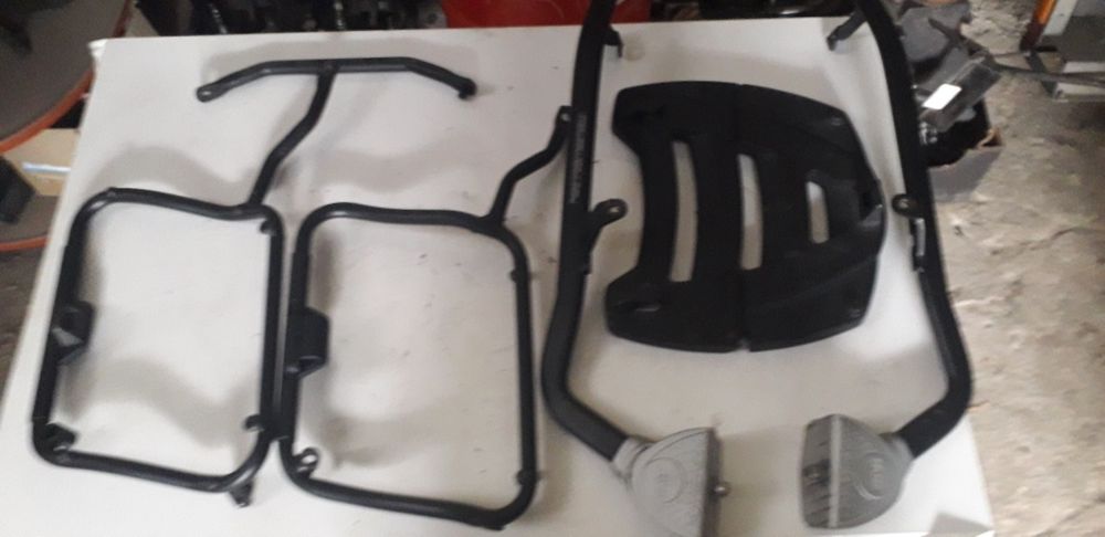Yamaha TDM 900 stelaż na kufry kufer kierunki
