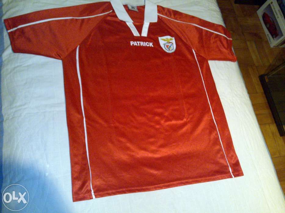 Benfica (Patrick-branded jersey)