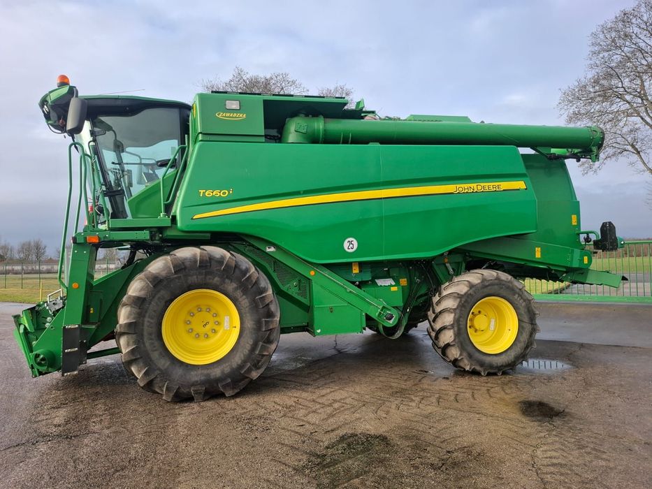 John Deere T660i  John Deere T660i 2016r ProDrive AutoTrac, omłot 1720h, heder 9m 630X