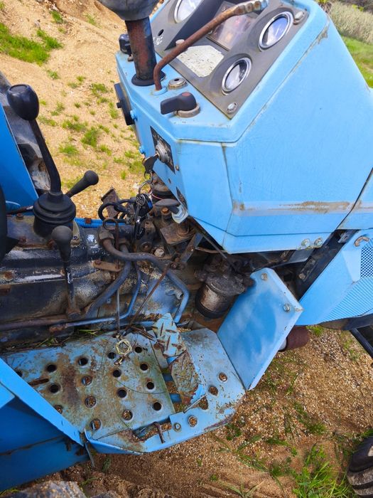 Trator Hinomoto E382 40cv 1496h