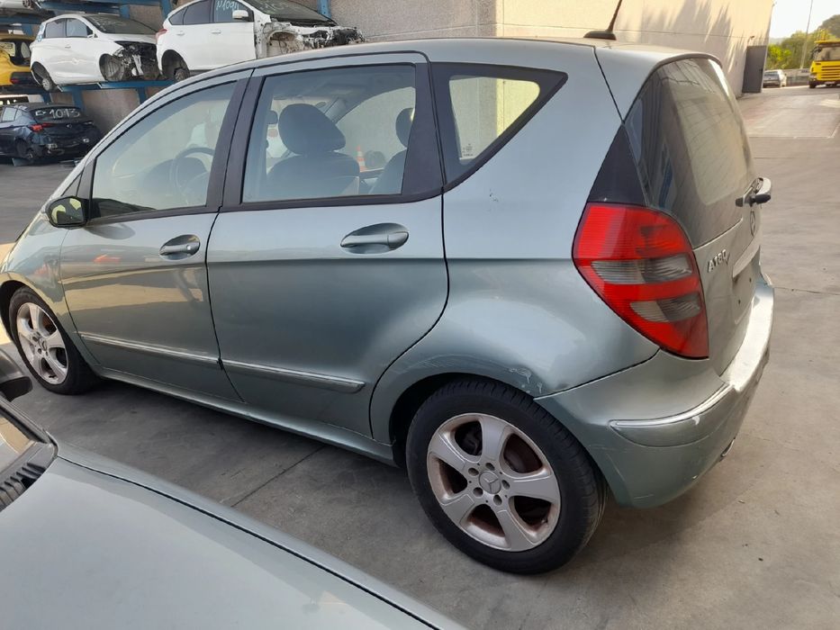 Para peças MERCEDES-BENZ Classe A (W169)