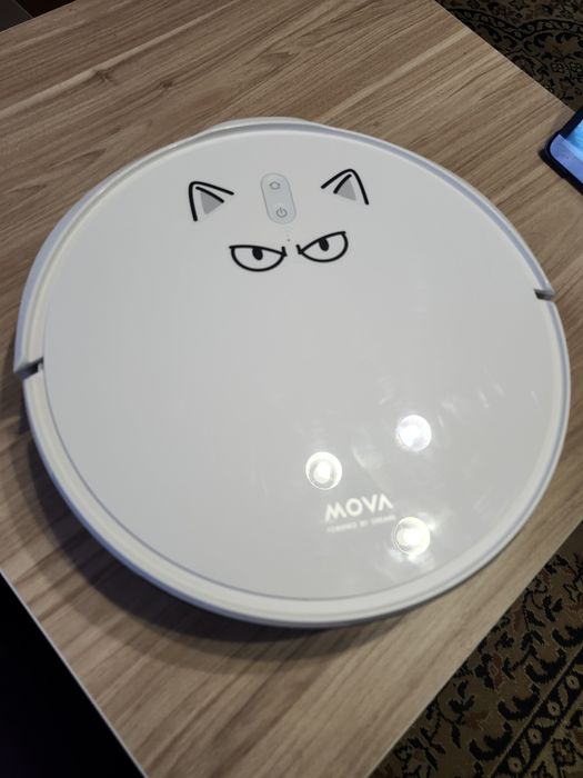 Робот-пилосос Mova M1