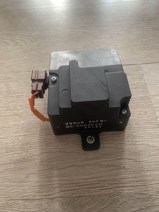 Блок підігріву Nissan Leaf/NV200 295U5 3NF0A