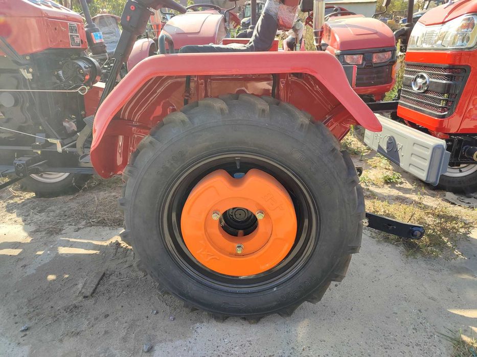 Трактор Шифенг 240 ЛР 2025 года передний радиатор