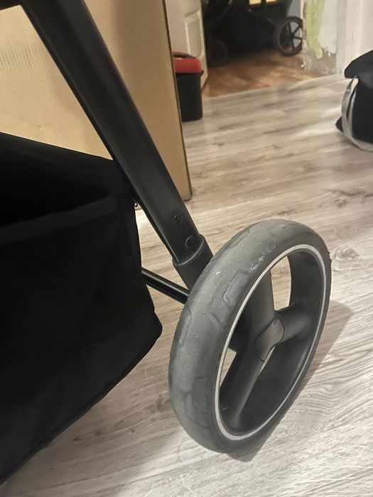 Wózek spacerowy używany miesiąc (gwarancja 10 lat)