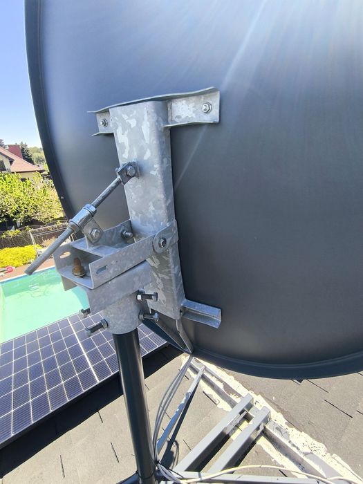 Antena satelitarna 120 cm z uchwytem regulowanym