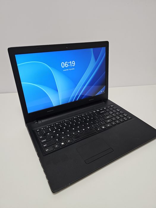 Lenovo ideapad  100-15IBD i5-5200u Geforce 920m