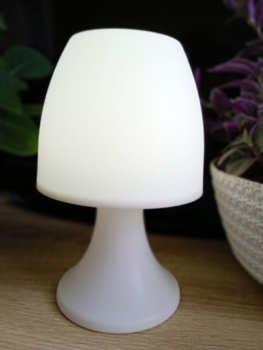 Lampka nocna na baterie