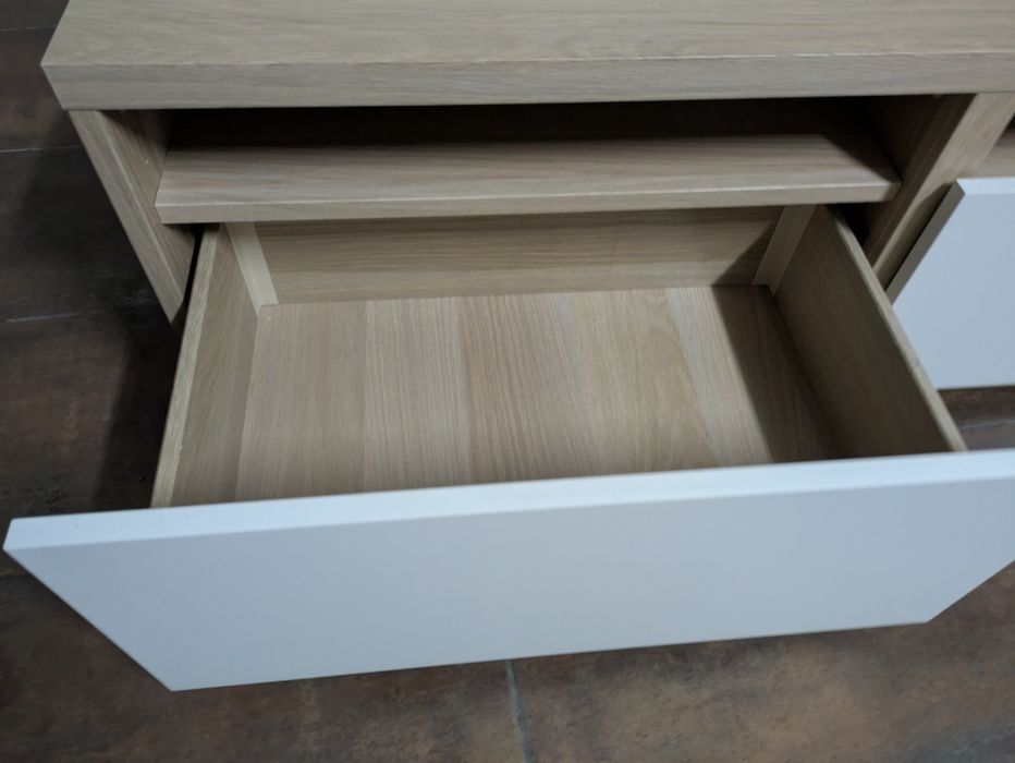 móveis de apoio televisão e arrumos