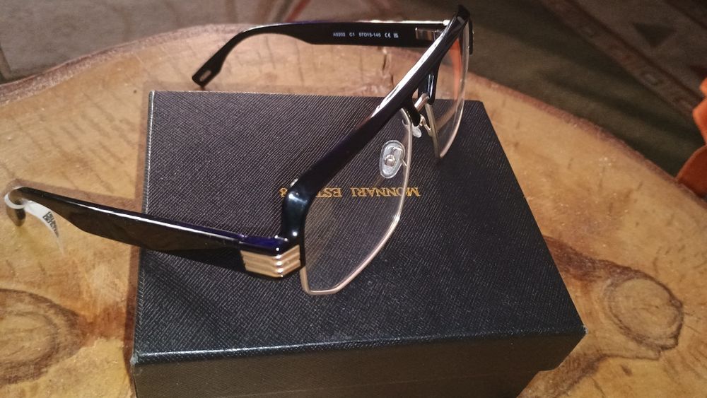 Nowe z metką okulary