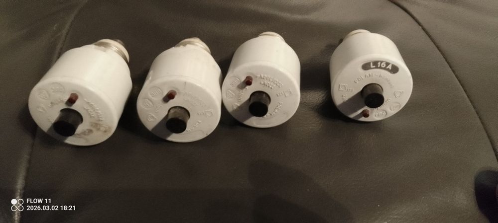 Bezpieczniki 4 sztuki używane