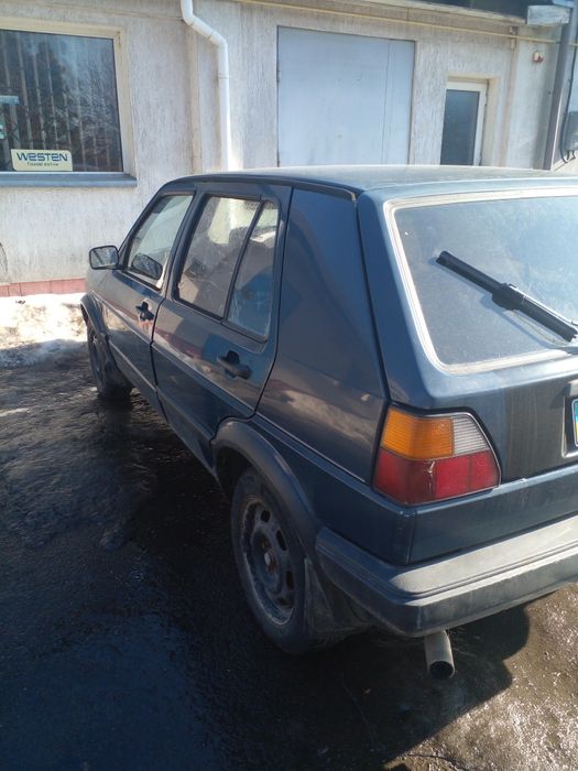 Продаю Гольф 2 в хрошому стані .