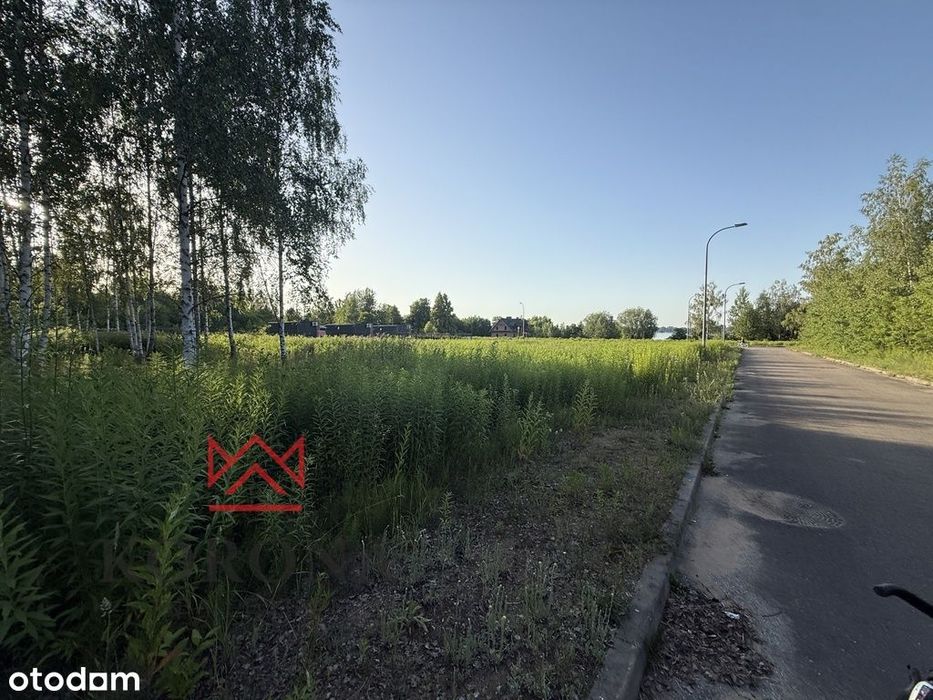 Działka z pozwoleniem na budowę nad jeziorem - Więcej