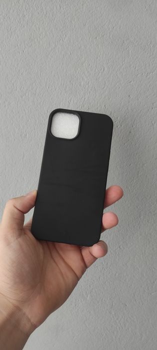 Etui do iPhone 13 czarne