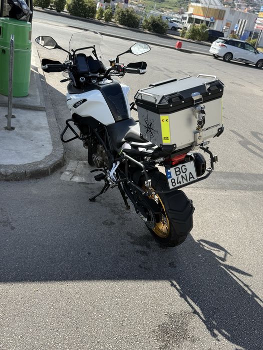 QJ motor 700cc (procuro carrinha comercial L2 media)( com garantia de fabrica ate 2030)