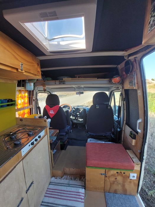 Peugeot Boxer L2H2 Campervan – Pronta para Partir à Aventura!