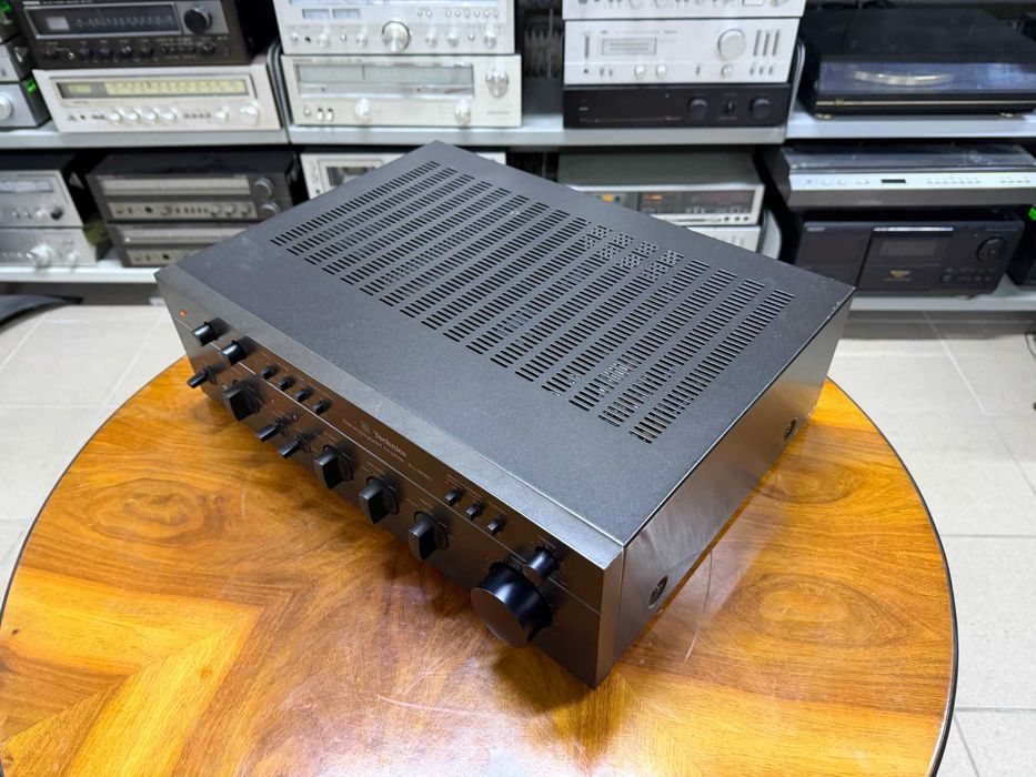 Wzmacniacz Technics SU-8080 Audio Room