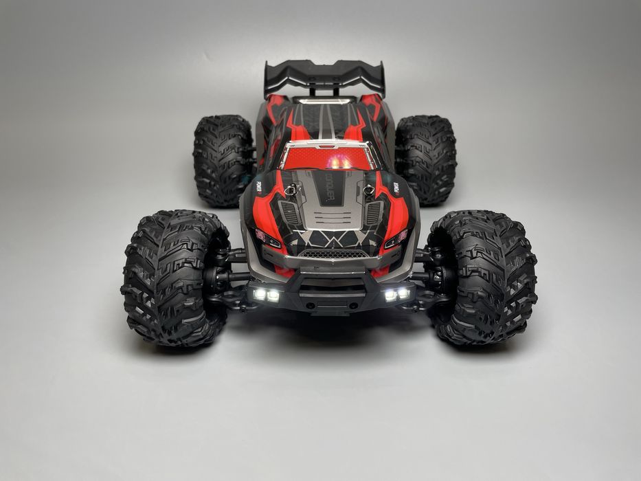 Радиоуправляемая машинка на радиоуправлении Conquer SCY-16102 на пульте управления Радіокерована на радіокеруванні радіоуправлінні на пульті керування