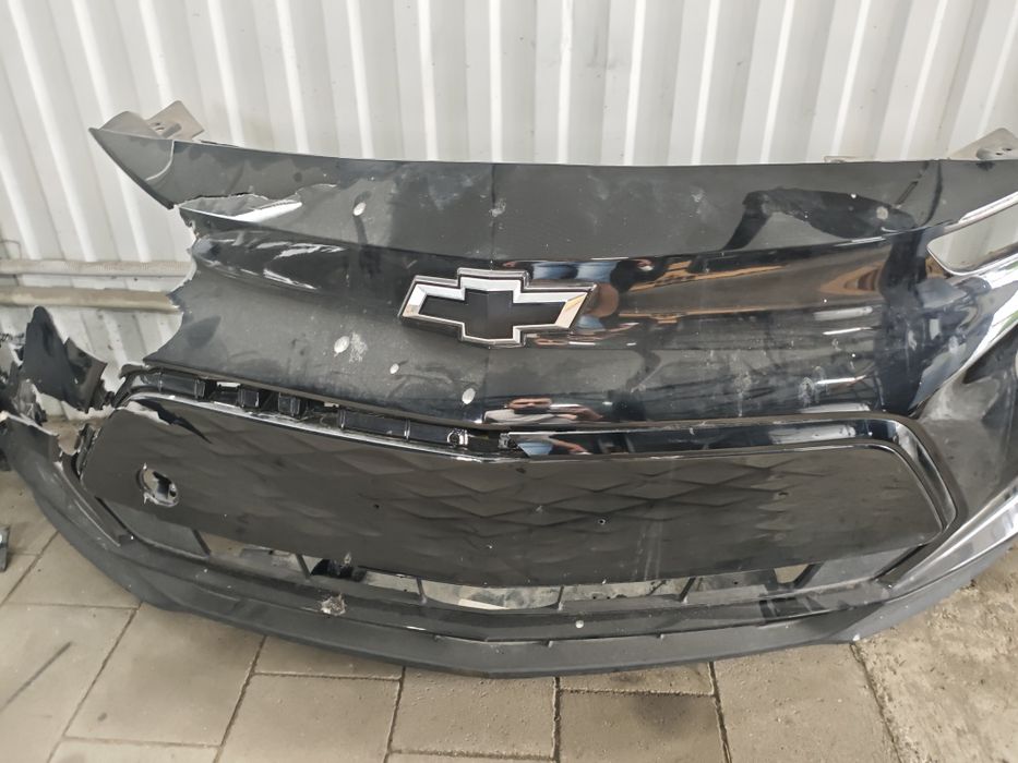 Бампер перед Chevrolet Bolt EV 2022-