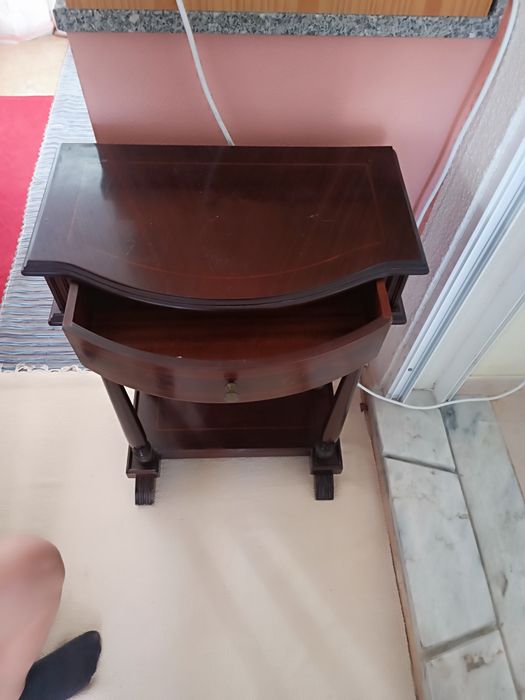 Telephone Table64552211246467122