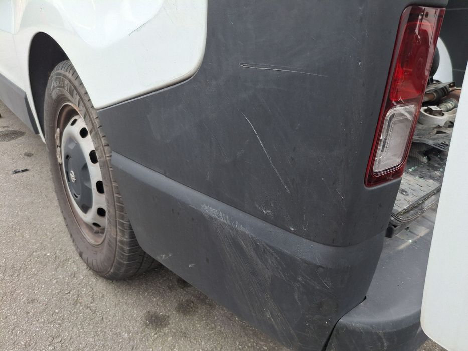 Pára-choques trás OPEL Vivaro B Combi (X82)
