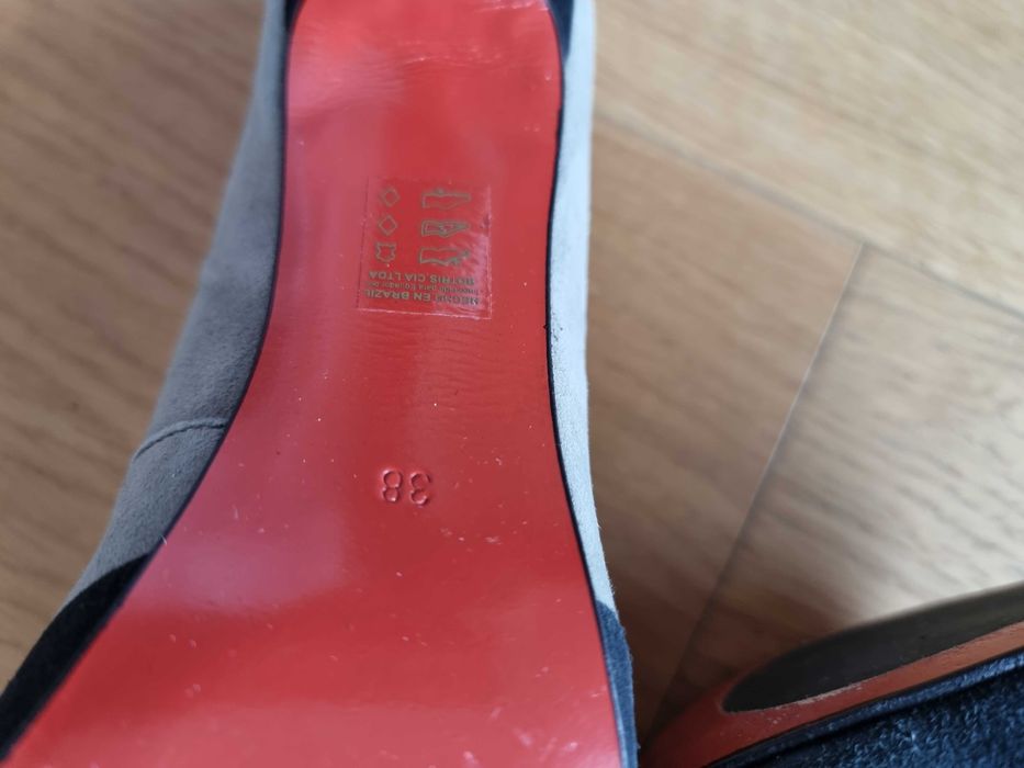 Sapato senhora plataforma preto e cinza camurça verdadeira