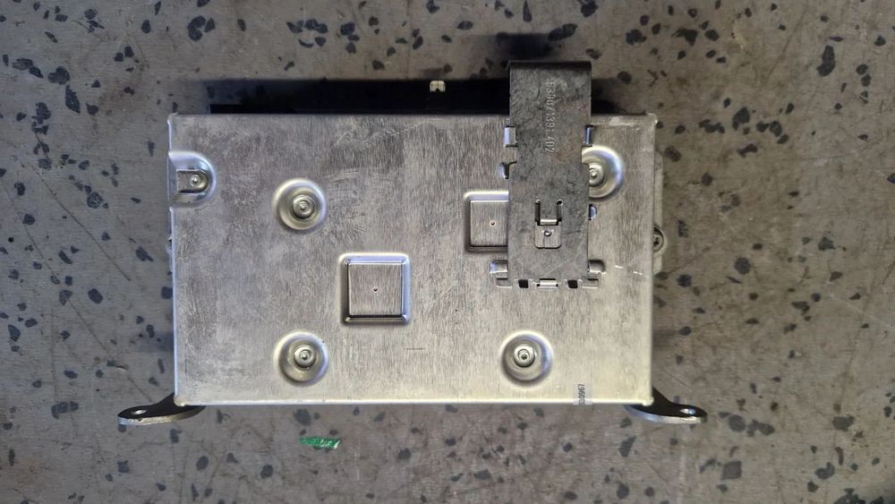 AUDI A4 B8 WZMACNIACZ AUDIO 8T0035462